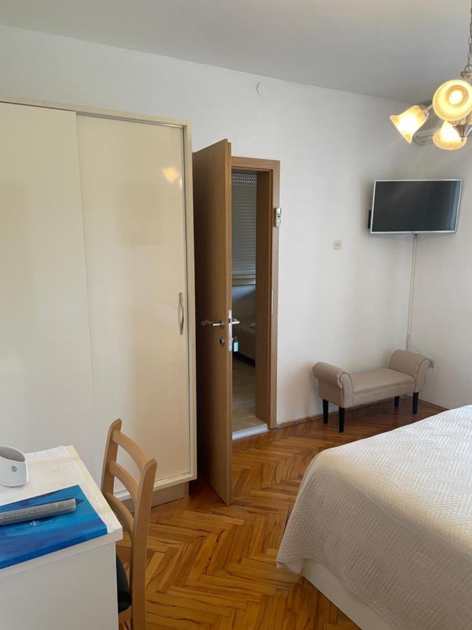 Apartmani Isabella - Ilda Radonic Jelsa  Exterior photo
