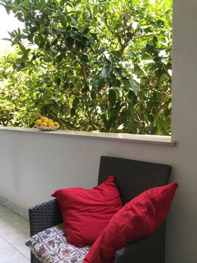 Apartmani Isabella - Ilda Radonic Jelsa  Exterior photo